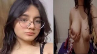 Big boobs exposing gf topless show lover